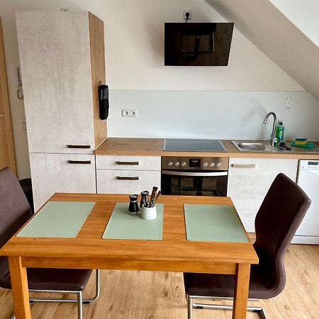 Stadtoase Geraeumige Gaestewohnungen Mit Balkon, Komfort, Modernitaet Und Ruhe, Fuer Monteure Geeignet, Free Wifi Frankenberg Екстериор снимка