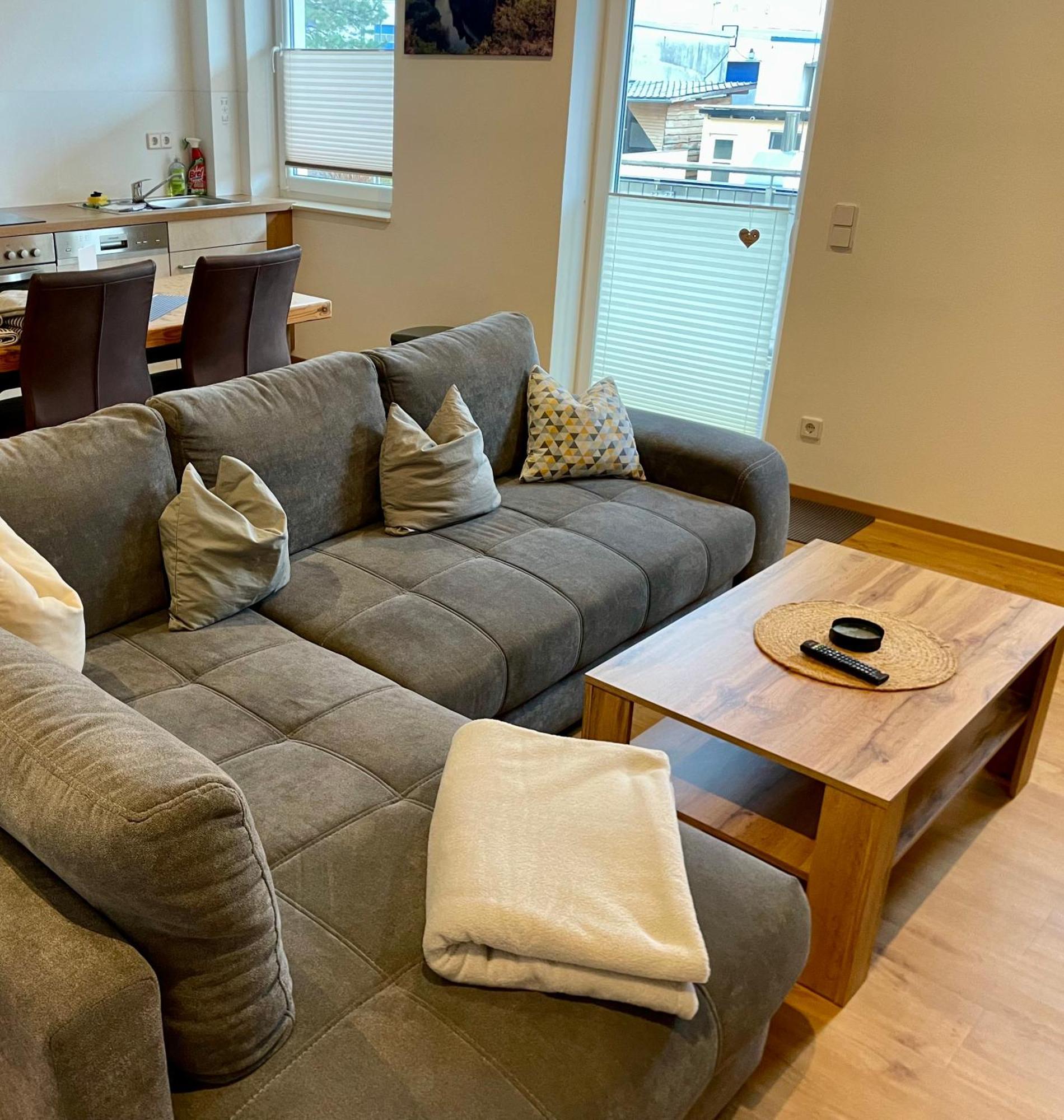Stadtoase Geraeumige Gaestewohnungen Mit Balkon, Komfort, Modernitaet Und Ruhe, Fuer Monteure Geeignet, Free Wifi Frankenberg Екстериор снимка