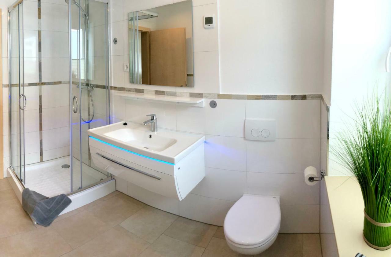 Stadtoase Geraeumige Gaestewohnungen Mit Balkon, Komfort, Modernitaet Und Ruhe, Fuer Monteure Geeignet, Free Wifi Frankenberg Екстериор снимка